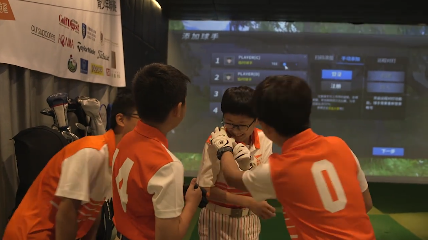 玩鬧嬉戲，親密無間.png
